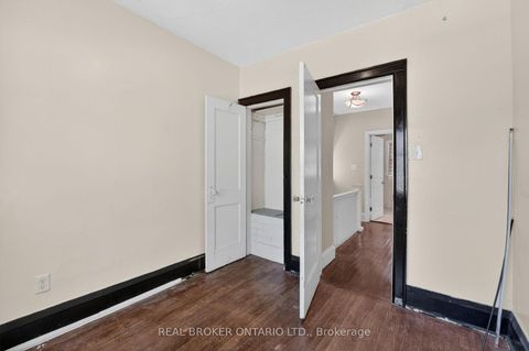Photo 26 at 271 Manor Road E, Mount Pleasant East, Toronto