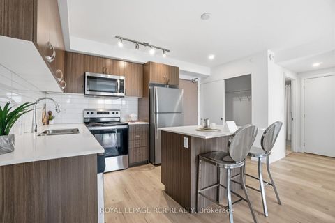 Photo 5 at 808 - 58 Lakeside Terrace, Little Lake, Barrie