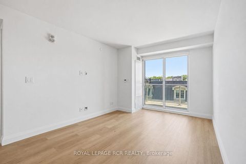 Photo 7 at 808 - 58 Lakeside Terrace, Little Lake, Barrie