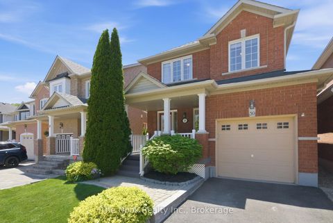 Photo 1 at 39 Rampart Crescent, Williamsburg, Whitby