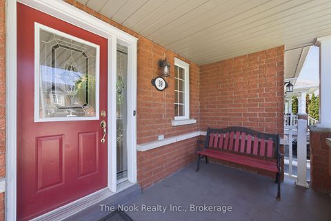Photo 5 at 39 Rampart Crescent, Williamsburg, Whitby