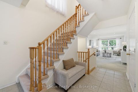 Photo 8 at 39 Rampart Crescent, Williamsburg, Whitby