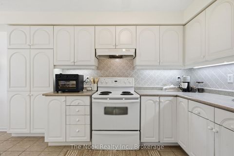 Photo 14 at 39 Rampart Crescent, Williamsburg, Whitby