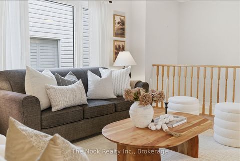 Photo 8 at 1139 Ridgemount Boulevard, Pinecrest, Oshawa