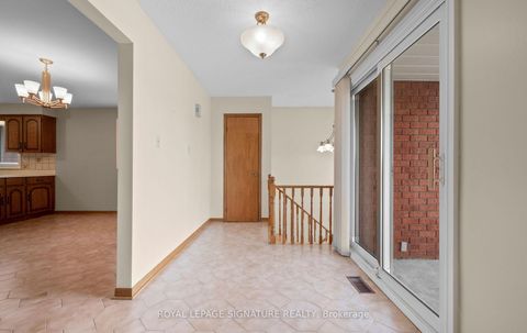 Photo 4 at 5 Acacia Avenue, Pelmo Park W5, Toronto