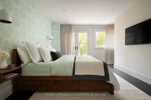 Photo 13 at 78 Balmoral Avenue, St. Clair, Toronto