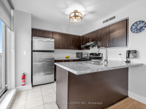 Photo 12 at 511 - 7 North Park Road, Beverley Glen, Vaughan