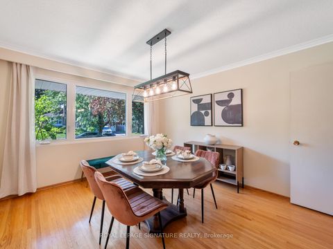 Photo 10 at 4 Gablehurst Crescent, Sullivan, Toronto