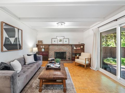 Photo 17 at 4 Gablehurst Crescent, Sullivan, Toronto
