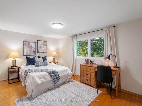 Photo 26 at 4 Gablehurst Crescent, Sullivan, Toronto