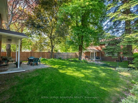 Photo 39 at 4 Gablehurst Crescent, Sullivan, Toronto
