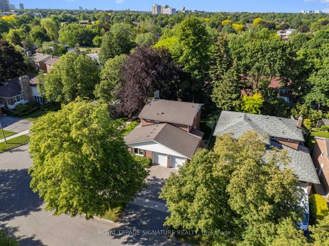 Photo 43 at 4 Gablehurst Crescent, Sullivan, Toronto