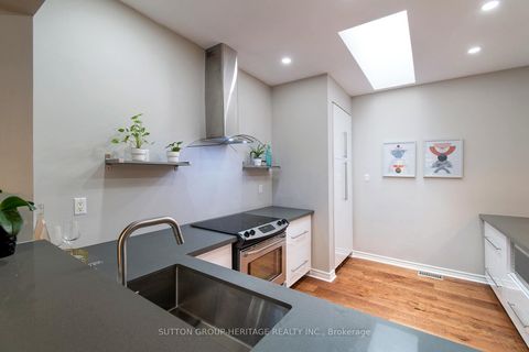 Photo 10 at 12 Sandpiper Key Way, Greensborough, Markham