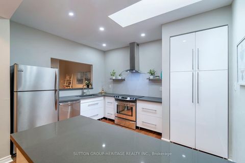 Photo 11 at 12 Sandpiper Key Way, Greensborough, Markham