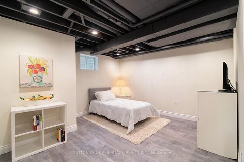Photo 30 at 12 Sandpiper Key Way, Greensborough, Markham