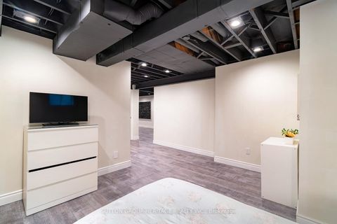 Photo 31 at 12 Sandpiper Key Way, Greensborough, Markham
