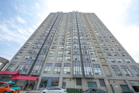 Photo 2 at 608 - 1470 Midland Avenue, Dorset Park, Toronto
