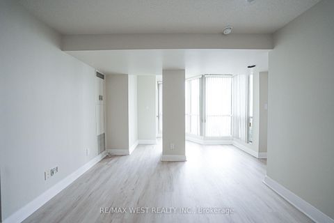 Photo 13 at 608 - 1470 Midland Avenue, Dorset Park, Toronto