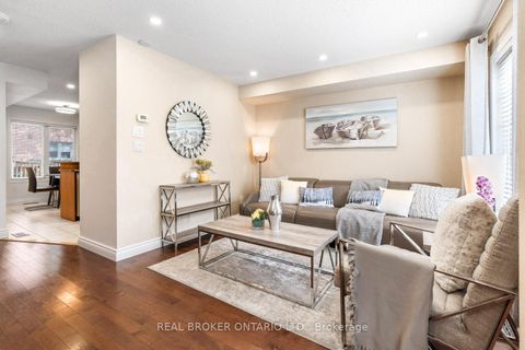 Photo 5 at 7 - 25 West Deane Park Drive, West Deane, Toronto
