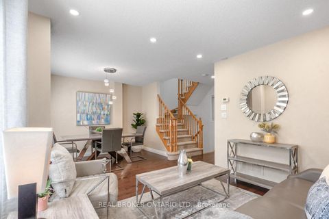 Photo 7 at 7 - 25 West Deane Park Drive, West Deane, Toronto