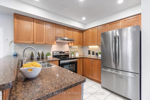 Photo 13 at 7 - 25 West Deane Park Drive, West Deane, Toronto