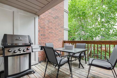 Photo 15 at 7 - 25 West Deane Park Drive, West Deane, Toronto