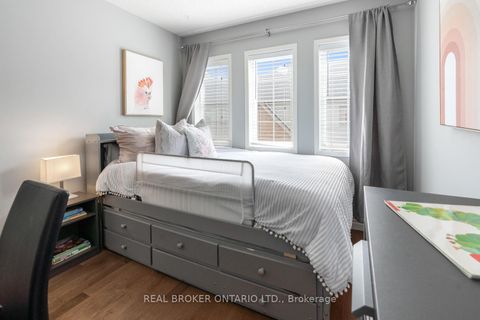 Photo 22 at 7 - 25 West Deane Park Drive, West Deane, Toronto
