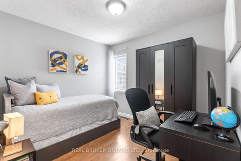 Photo 23 at 7 - 25 West Deane Park Drive, West Deane, Toronto