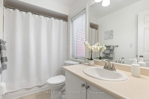 Photo 26 at 7 - 25 West Deane Park Drive, West Deane, Toronto