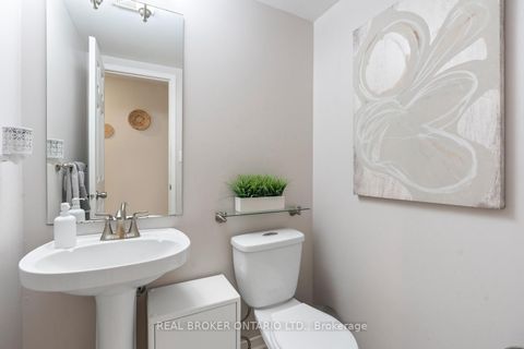 Photo 29 at 7 - 25 West Deane Park Drive, West Deane, Toronto