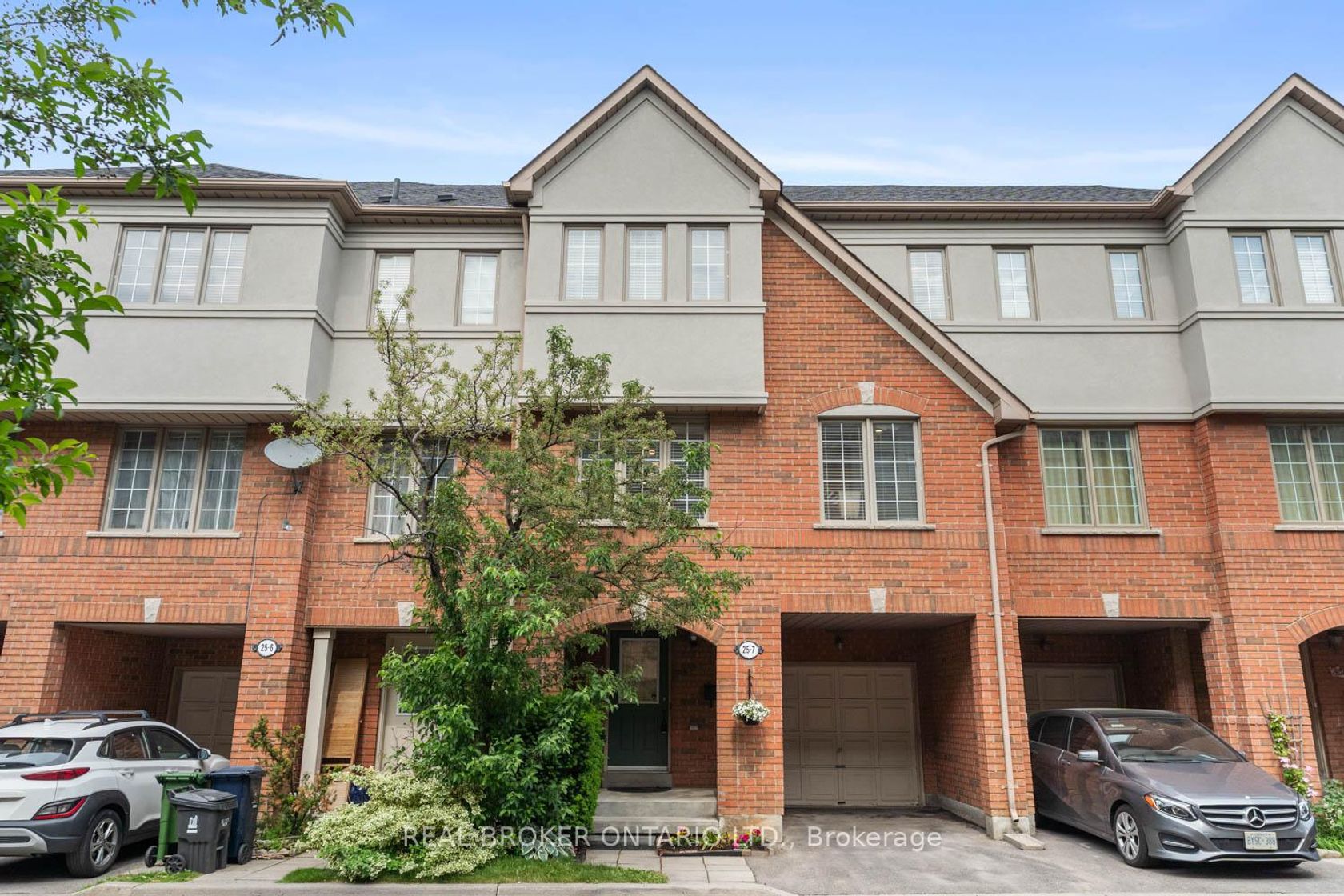 7 - 25 West Deane Park Drive, West Deane, Toronto 