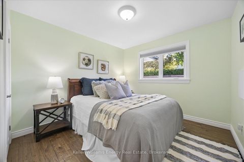 Photo 18 at 744 Glengrove Street, Northglen, Oshawa
