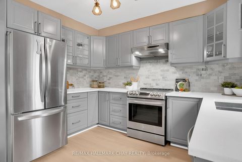 Photo 13 at 121 Huronia Road, Painswick North, Barrie
