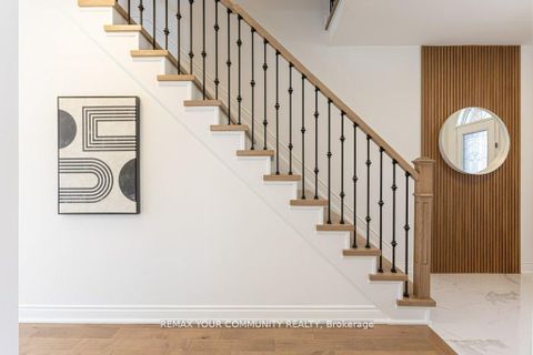 Photo 9 at 35 Laurelbank Crescent, Keswick North, Georgina
