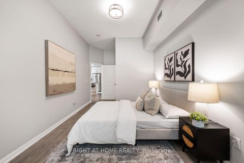 Photo 10 at 9 Bastion Street, Niagara, Toronto