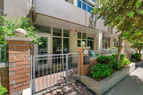 Photo 14 at 9 Bastion Street, Niagara, Toronto