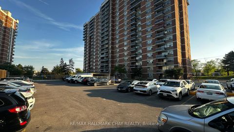 Photo 4 at 905 - 2645 Kipling Avenue, Jamestown, Toronto