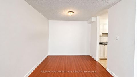 Photo 10 at 905 - 2645 Kipling Avenue, Jamestown, Toronto