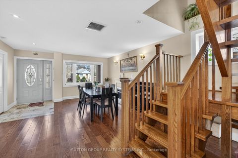 Photo 10 at 32 Green Lanes, City Centre West, Toronto
