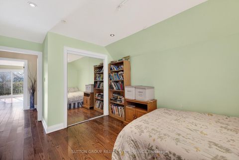 Photo 19 at 32 Green Lanes, City Centre West, Toronto