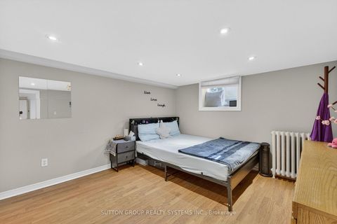 Photo 32 at 32 Green Lanes, City Centre West, Toronto