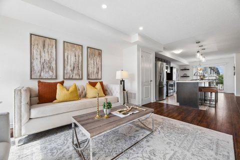 Photo 5 at 125 - 2500 Hill Rise Court, Windfields, Oshawa