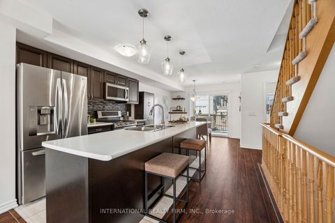 Photo 7 at 125 - 2500 Hill Rise Court, Windfields, Oshawa