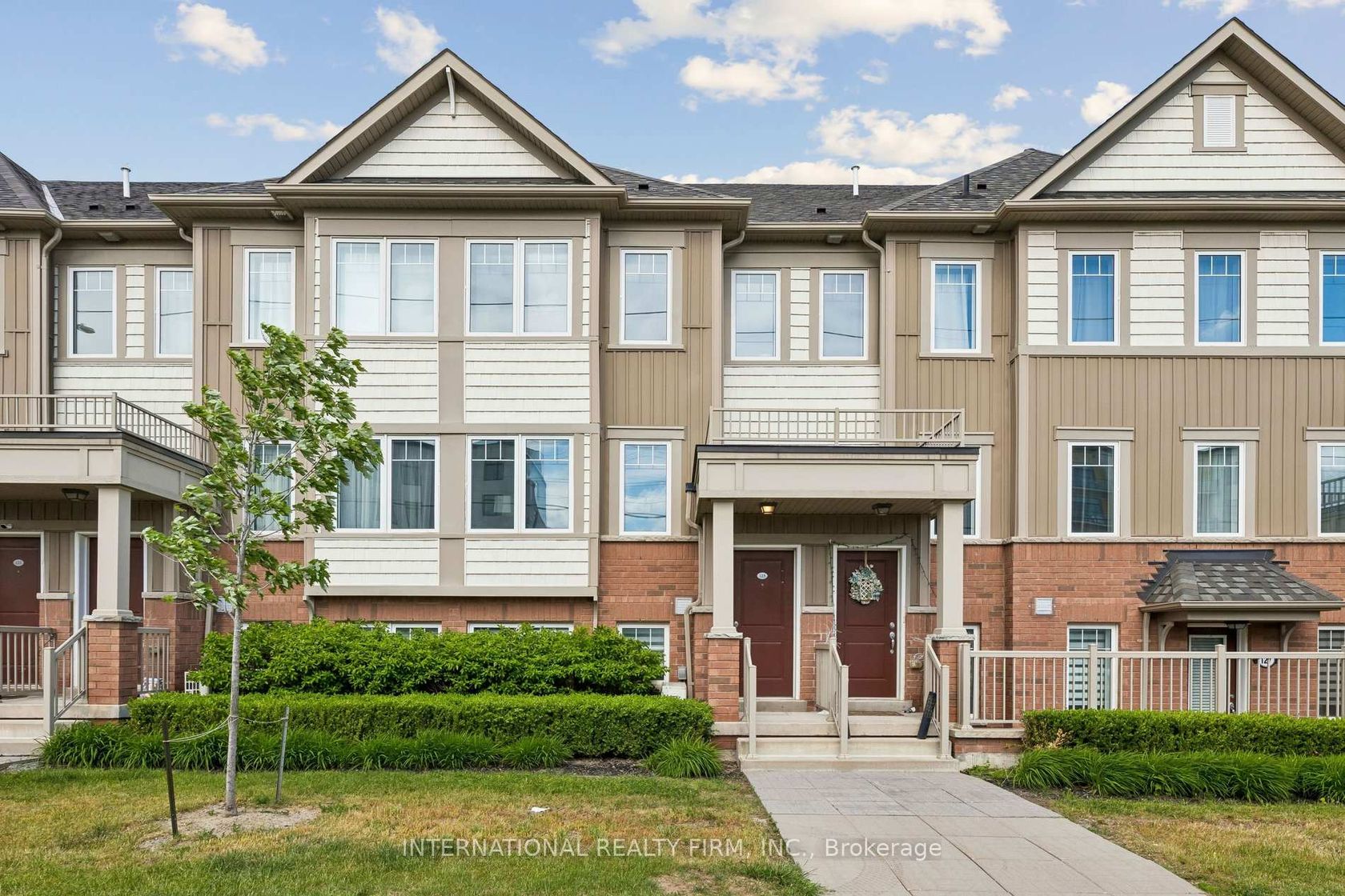 125 - 2500 Hill Rise Court, Windfields, Oshawa 