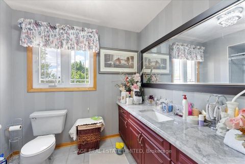 Photo 29 at 116 Butterfield Crescent, Maple, Vaughan
