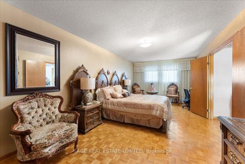 Photo 31 at 116 Butterfield Crescent, Maple, Vaughan