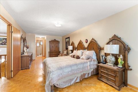 Photo 32 at 116 Butterfield Crescent, Maple, Vaughan
