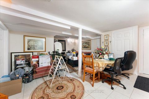 Photo 34 at 116 Butterfield Crescent, Maple, Vaughan