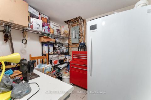 Photo 37 at 116 Butterfield Crescent, Maple, Vaughan