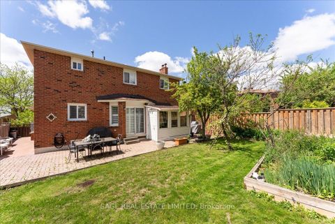 Photo 42 at 116 Butterfield Crescent, Maple, Vaughan